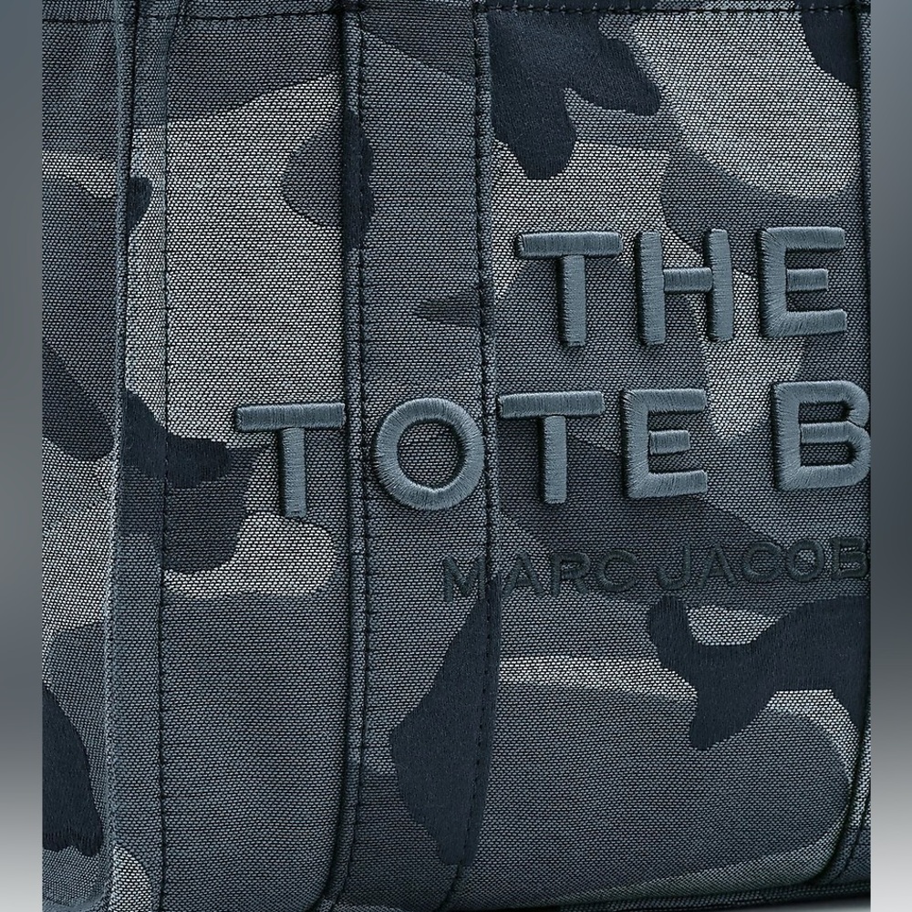 Marc Jacobs The Camo Jacquard Small Tote Bag - Blue - Picture 4 of 13